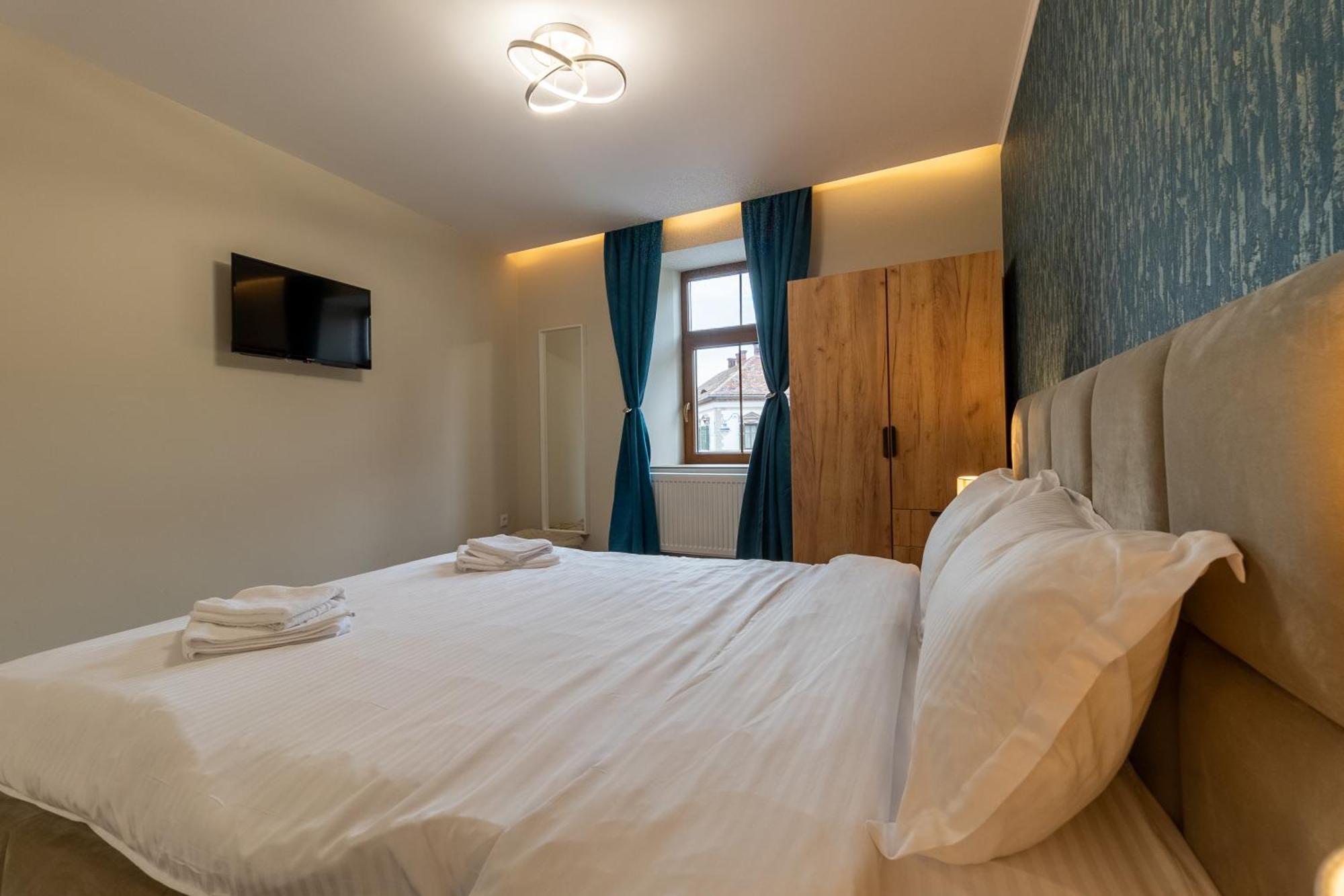 Epic Boutique Hotell Sibiu Exteriör bild
