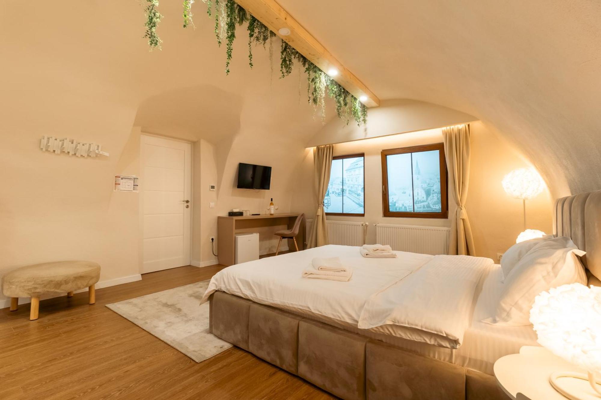 Epic Boutique Hotell Sibiu Exteriör bild