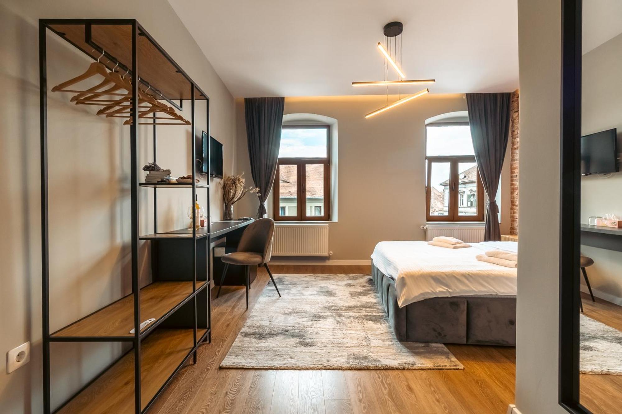 Epic Boutique Hotell Sibiu Exteriör bild